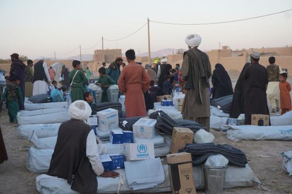 UNHCR and partners provide emergency relief and assistance to families affected by earthquakes in Herat, Afghanistan. © UNHCR/Caroline Gluck